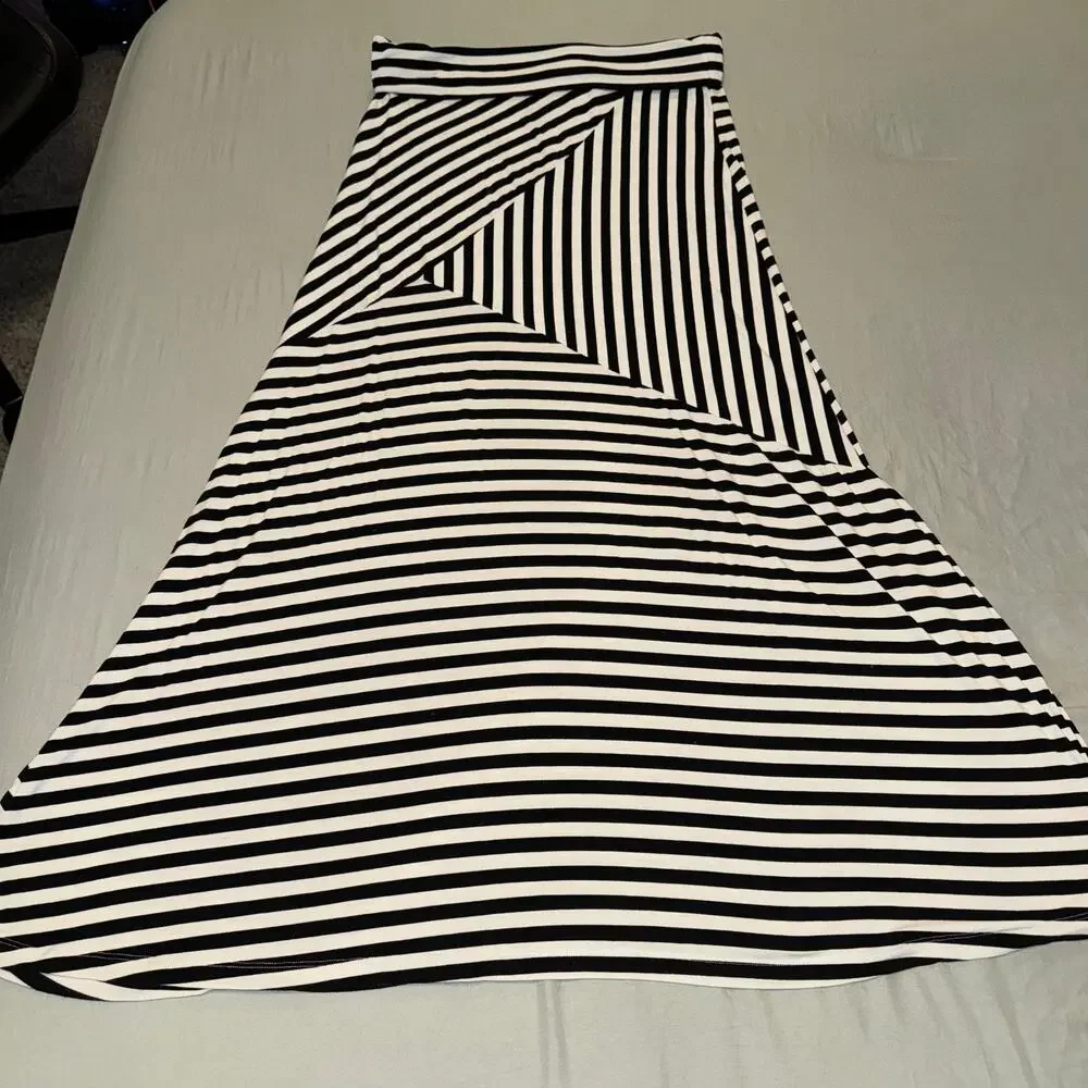 Y2K LBISSE Black White Asymmetric Striped Stretch Maxi Skirt Women's Size‎ Large